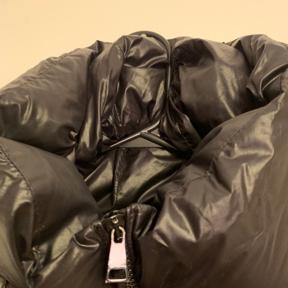 MONCLER DOUDOUNE LEGERE DOWN VEST - Picture 10 of 15